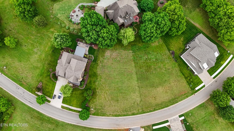 2532 Persimmon, Loudon, TN 37774