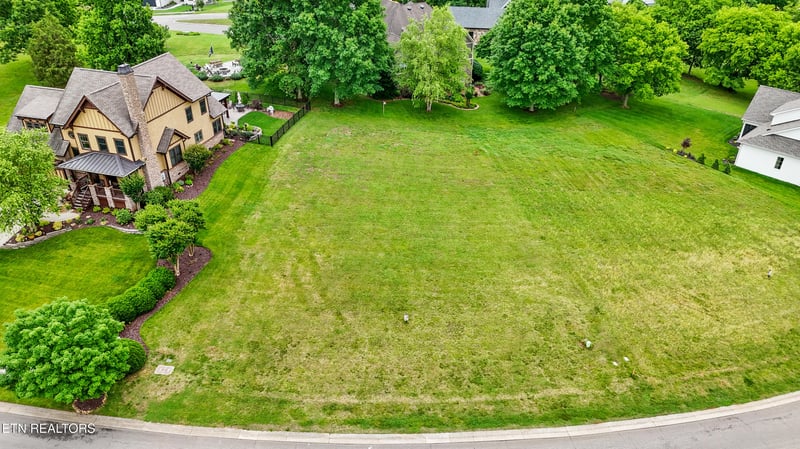 2532 Persimmon, Loudon, TN 37774