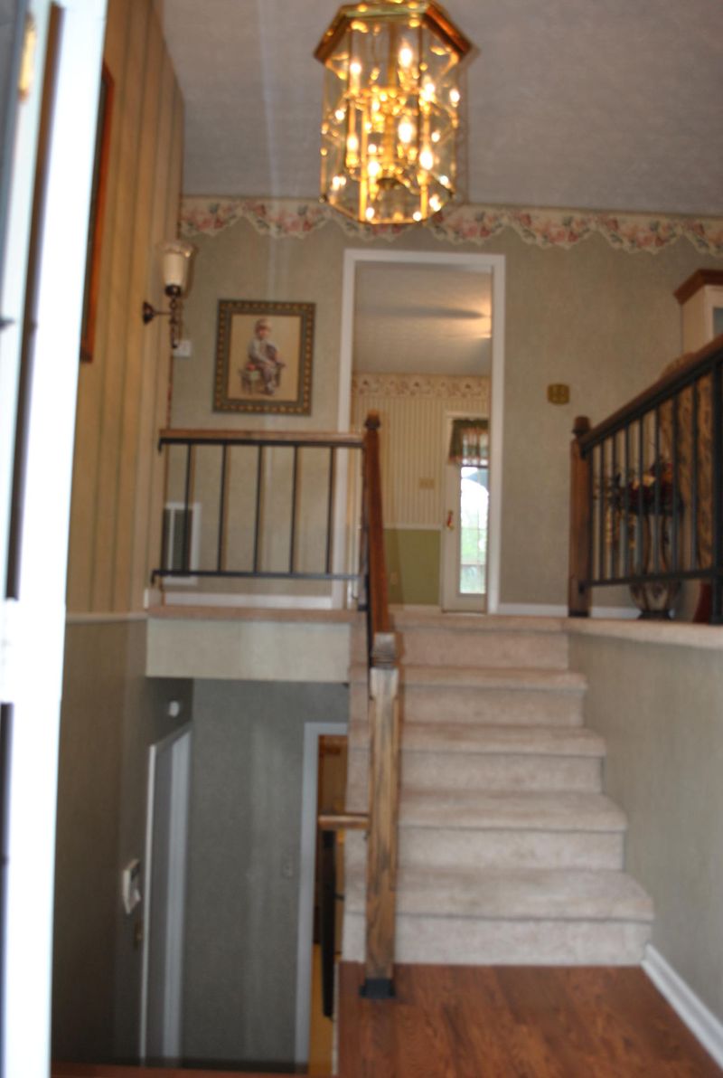 2532 Robinson Dr, Louisville, TN 37777