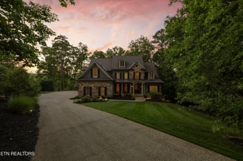 2533 Woodland Reserve Ln, Knoxville, TN 37919