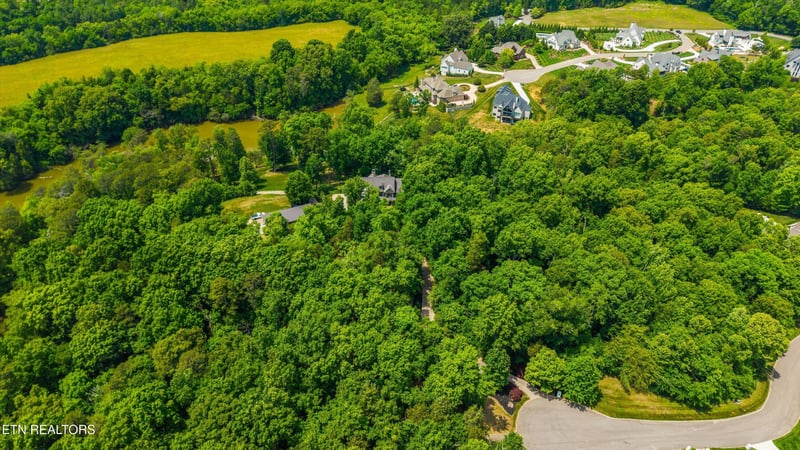 2533 Woodland Reserve Ln, Knoxville, TN 37919