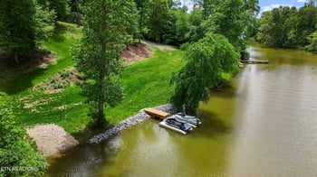 2533 Woodland Reserve Ln, Knoxville, TN 37919