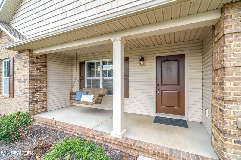 2534 Ancient Oak Ln, Knoxville, TN 37931