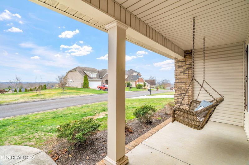 2534 Ancient Oak Ln, Knoxville, TN 37931