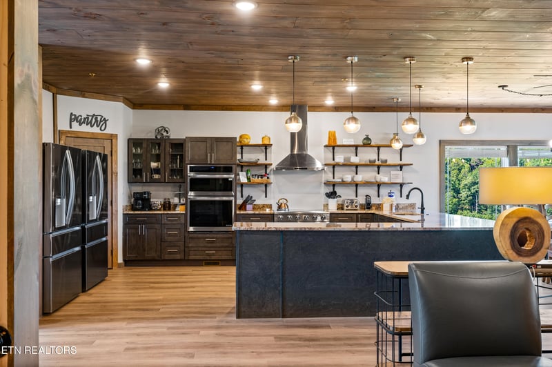 2534 Mountain Holly Way, Sevierville, TN 37862