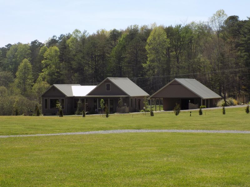 2534 Smithfield Rd, Tellico Plains, TN 37385