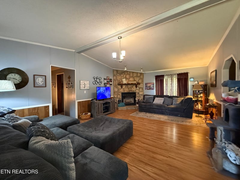 2535 Steekee School Rd, Loudon, TN 37774