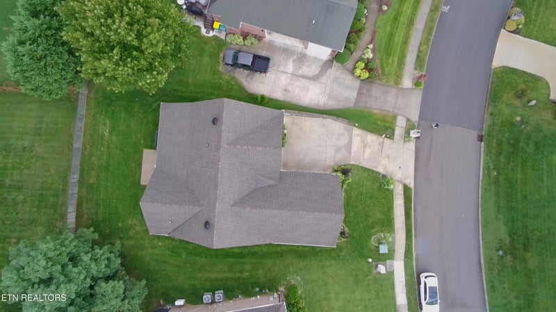 2536 Brooke Willow Blvd, Knoxville, TN 37932