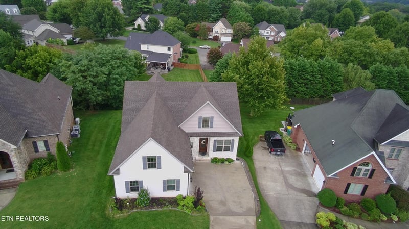 2536 Brooke Willow Blvd, Knoxville, TN 37932