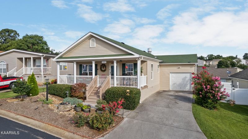 2537 Bay Meadows Way, Sevierville, TN 37876