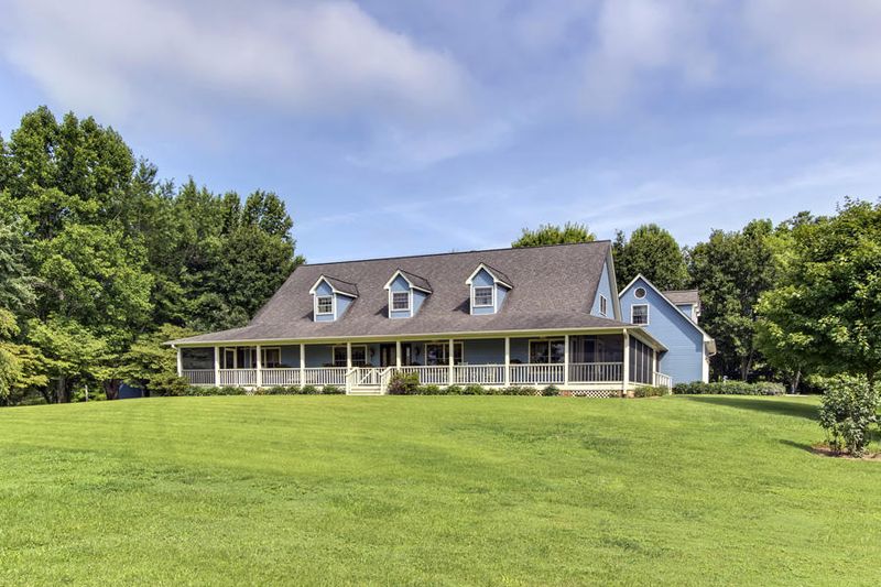 2537 Steele Rd, Knoxville, TN 37932