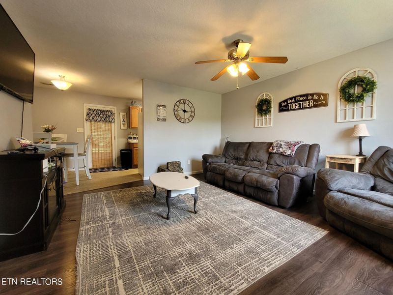 254 Bowman Ln, Maynardville, TN 37807