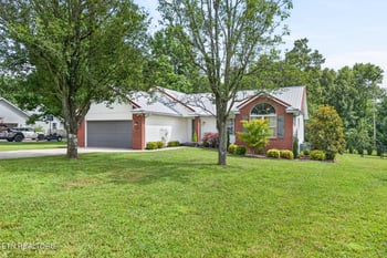 254 Canary Dr, Crossville, TN 38555
