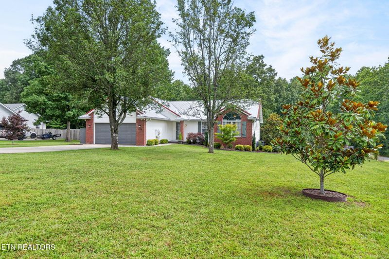 254 Canary Dr, Crossville, TN 38555