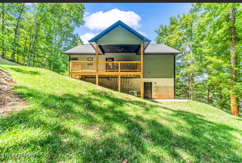 254 Clear Creek Rd, Kodak, TN 37764