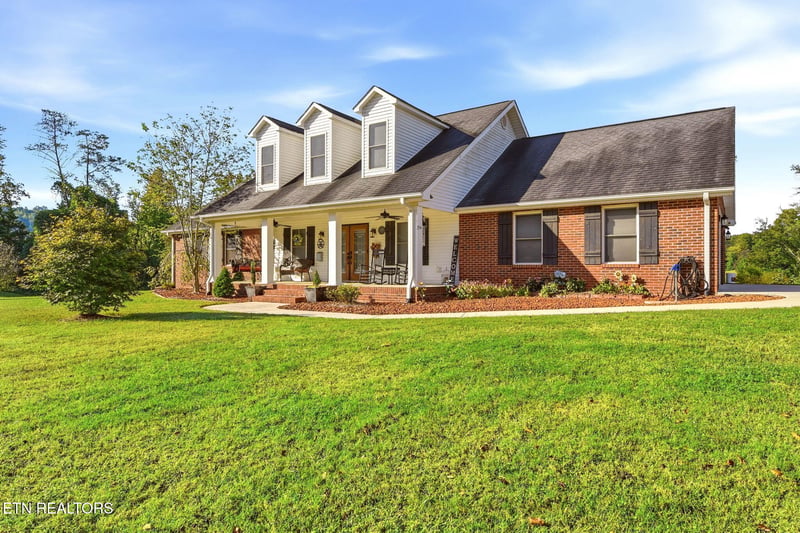 254 Orchard View Rd, Oliver Springs, TN 37840