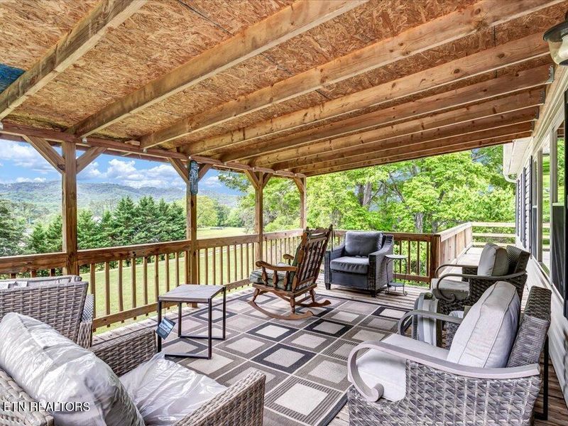 254 Roberts Ln, Rutledge, TN 37861
