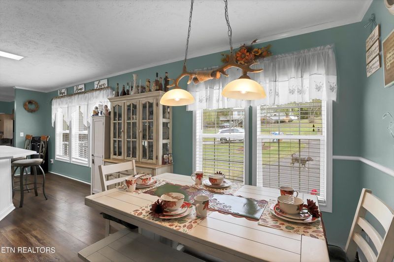 2540 Big River Overlook Dr, Sevierville, TN 37876
