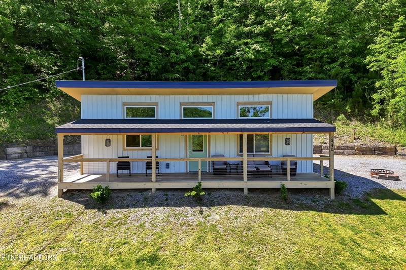 2540 Pittman Center Rd, Sevierville, TN 37876