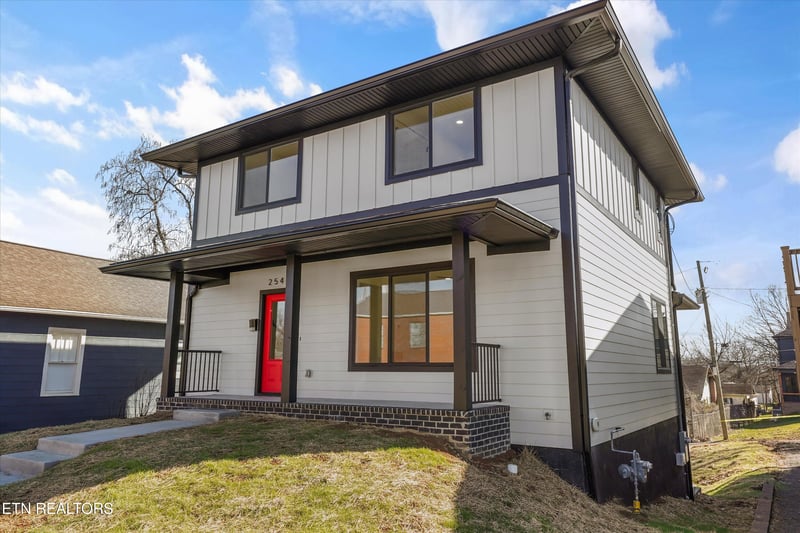2540 Washington Ave, Knoxville, TN 37917