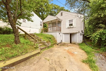 2541 Brown Ave, Knoxville, TN 37917