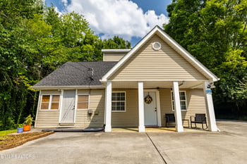 2544 Mentor Rd, Louisville, TN 37777