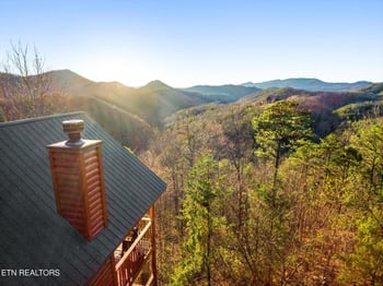 2545 Raccoon Hollow Way, Sevierville, TN 37862