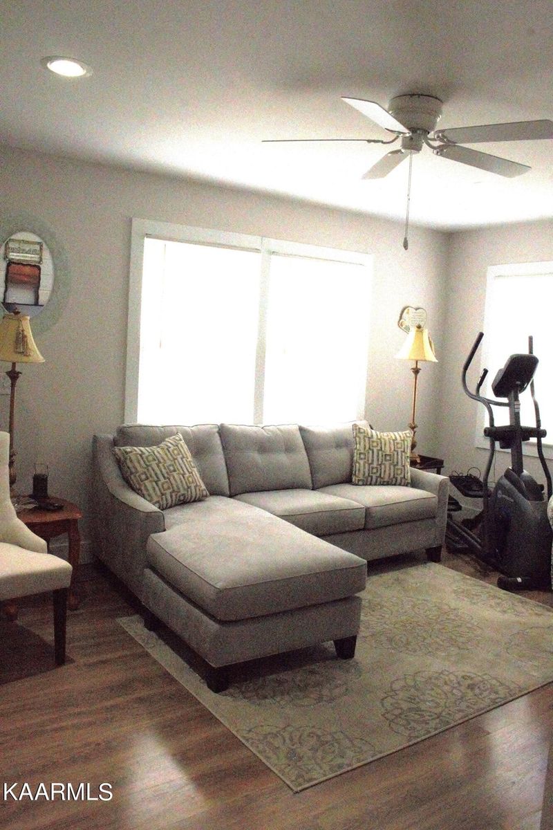 2546 Keith Ave, Knoxville, TN 37921