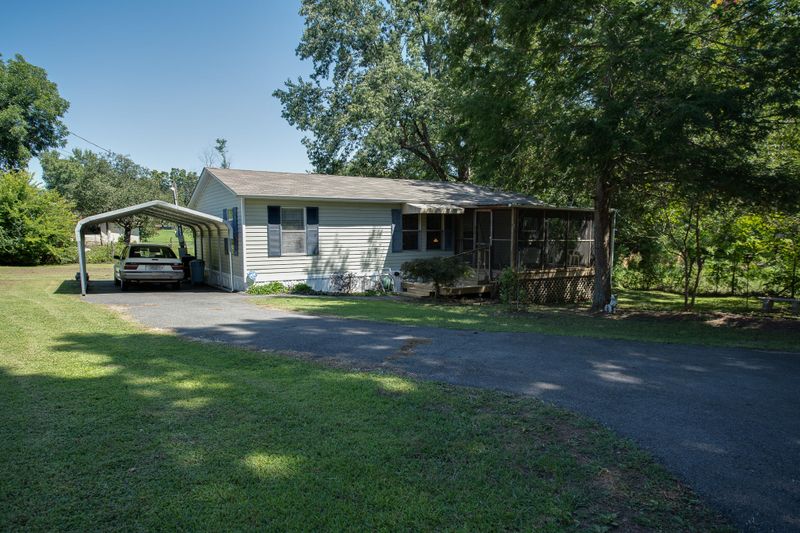 255 County Road 890, Etowah, TN 37331