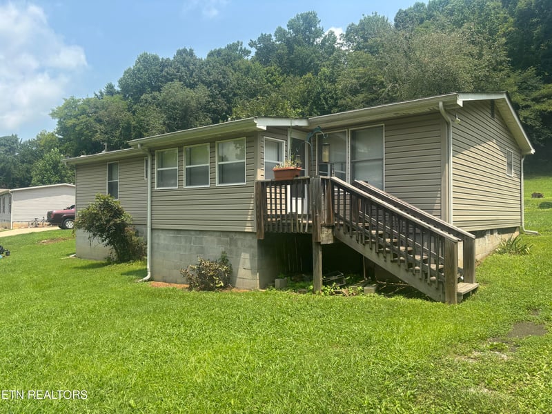 255 Henderson Hollow Rd, Knoxville, TN 37931