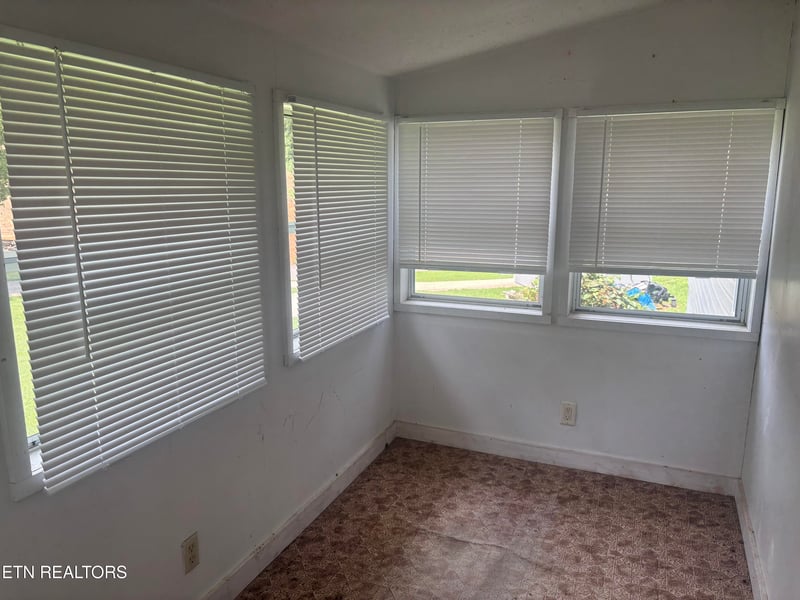 255 Henderson Hollow Rd, Knoxville, TN 37931