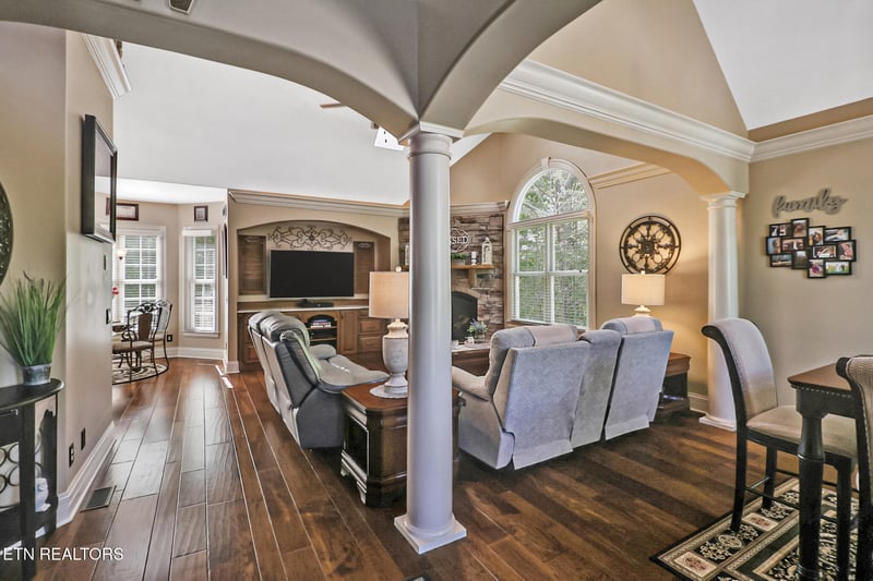 255 Quail Ridge Dr, Crossville, TN 38555