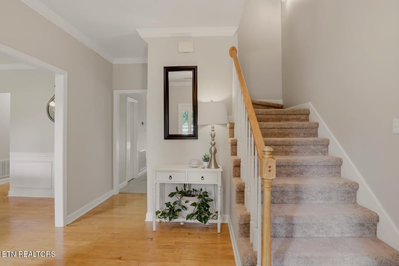 2551 Silverstone Ln, Knoxville, TN 37932