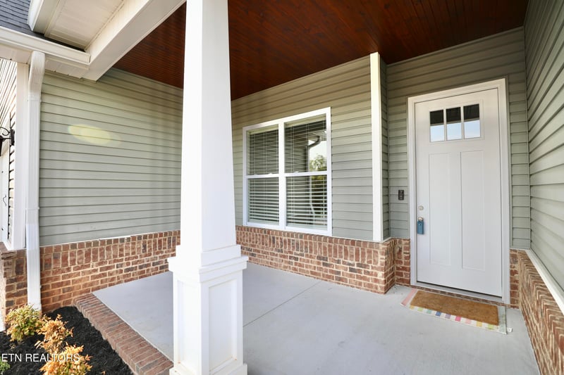 2555 Kings Mountain Ln, Knoxville, TN 37920