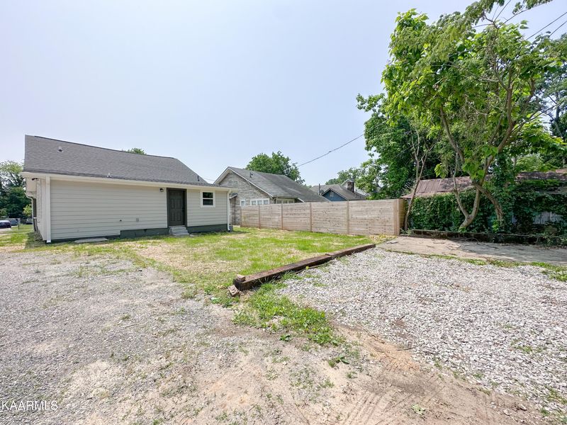 2559 E 5th Ave, Knoxville, TN 37914
