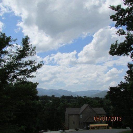 256 Cedar Cir, Jacksboro, TN 37757
