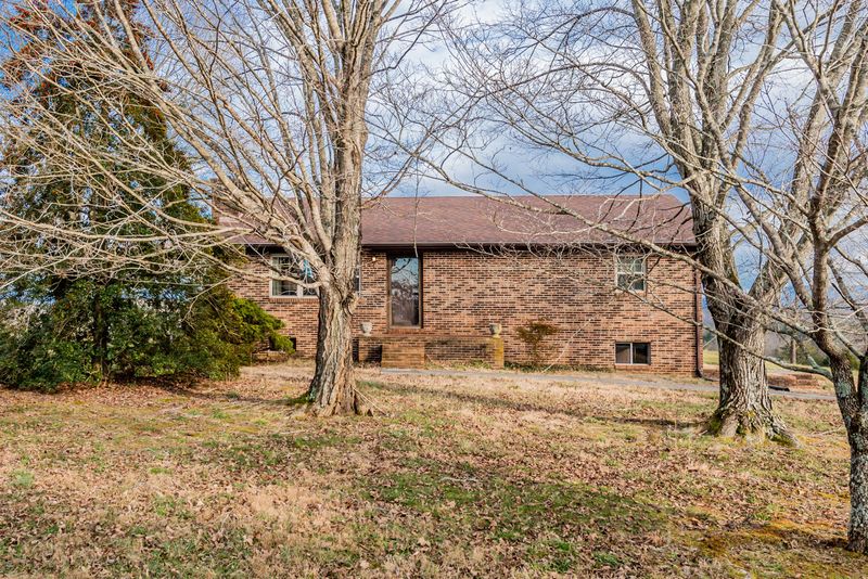 256 Chota View Rd, Vonore, TN 37885