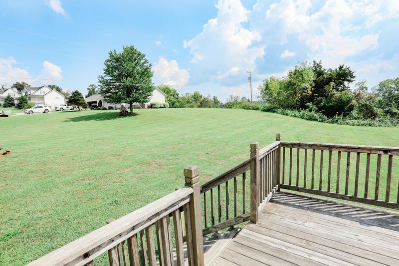 256 Gail Ln, Jacksboro, TN 37757