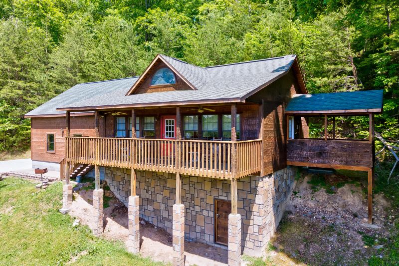 2560 Goose Gap 2a Rd, Sevierville, TN 37876