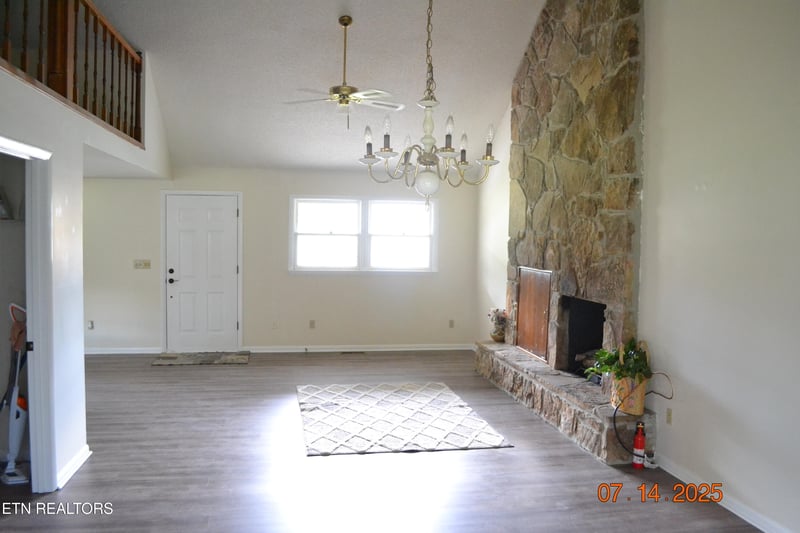2565 Dunbar Rd, Crossville, TN 38572