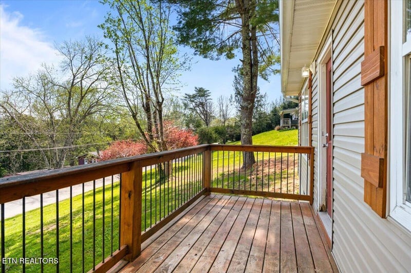 257 Gamble Ln, Lafollette, TN 37766