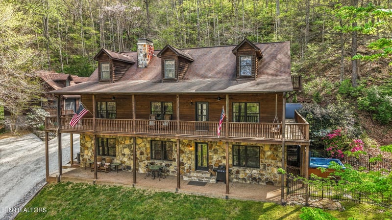 257 Lone Ridge Ln, Clinton, TN 37716