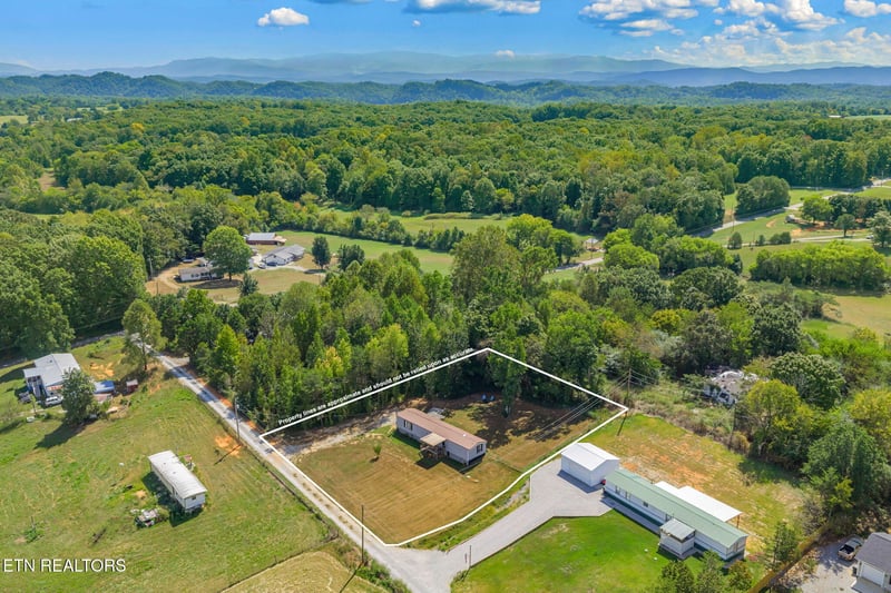 257 Mcclung Rd, Madisonville, TN 37354