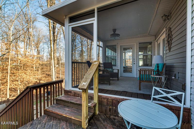 257 Mialaquo Cir, Loudon, TN 37774