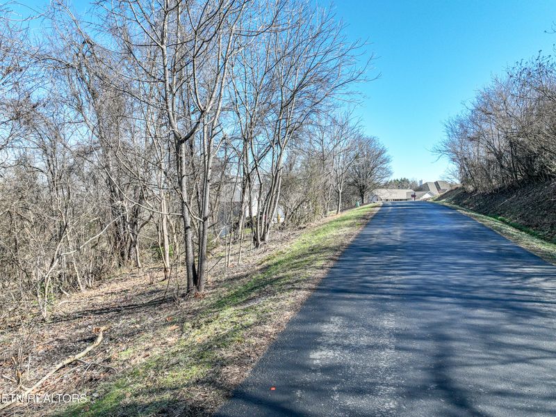 257 Ootsima Way, Loudon, TN 37774