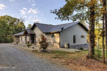 257 Welch Rd, Tellico Plains, TN 37385