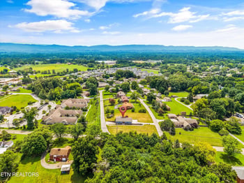 2572 Sevierville Rd, Maryville, TN 37804
