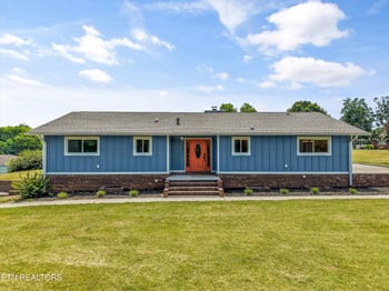 2572 Sevierville Rd, Maryville, TN 37804