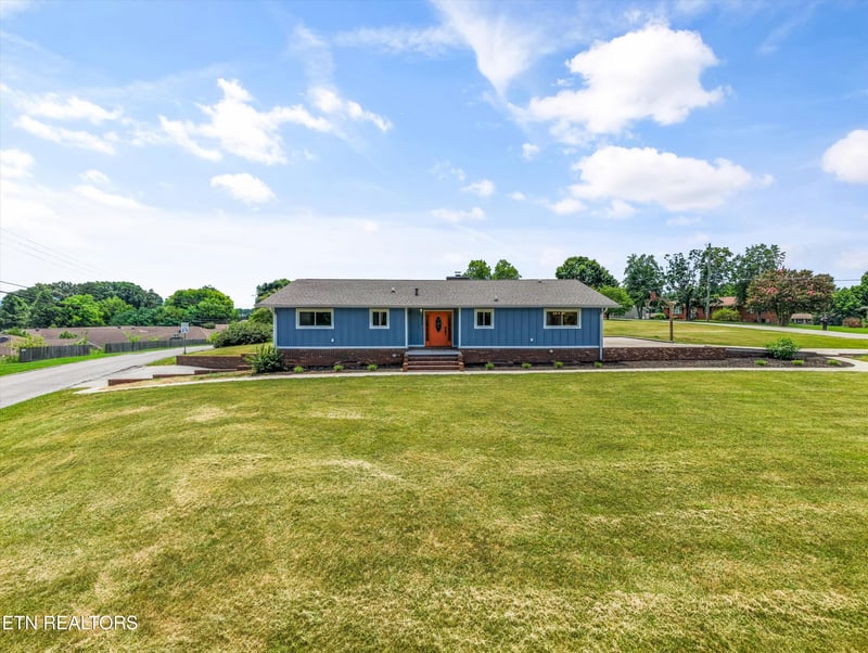 2572 Sevierville Rd, Maryville, TN 37804