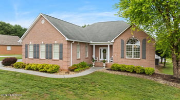 2573 Creekstone Cir, Maryville, TN 37804